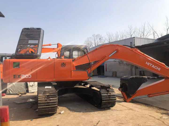 Used Excavator Hitachi Ex200 for Sale, Original Excavator - Pelle sur chenille: photos 5 Used Excavator Hitachi Ex200 for Sale, Original Excavator - Pelle sur chenille: photos 5