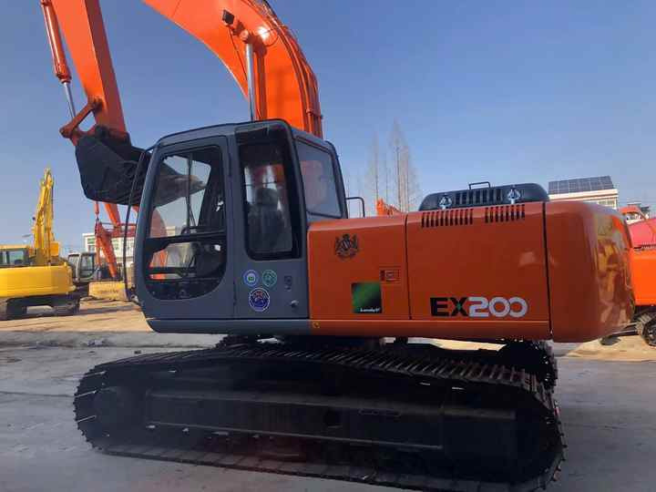 Used Excavator Hitachi Ex200 for Sale, Original Excavator - Pelle sur chenille: photos 2 Used Excavator Hitachi Ex200 for Sale, Original Excavator - Pelle sur chenille: photos 2