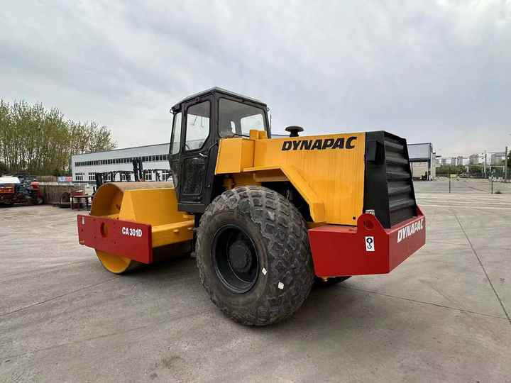 Used Heavy Construction Equipment Dynapac Ca301d Second Hand Road Rollers Used Machine Hot Sale - Rouleau compresseur: photos 4 Used Heavy Construction Equipment Dynapac Ca301d Second Hand Road Rollers Used Machine Hot Sale - Rouleau compresseur: photos 4