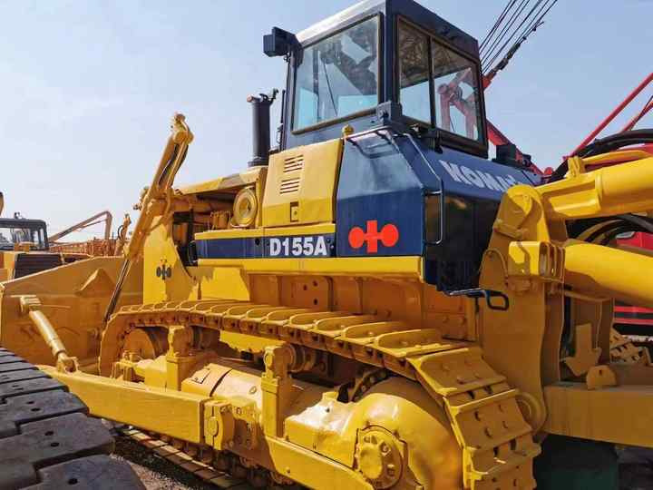 Used Heavy Construction Equipment KomatsuD155-2 Bulldozer Used Machine - Bulldozer: photos 4 Used Heavy Construction Equipment KomatsuD155-2 Bulldozer Used Machine - Bulldozer: photos 4