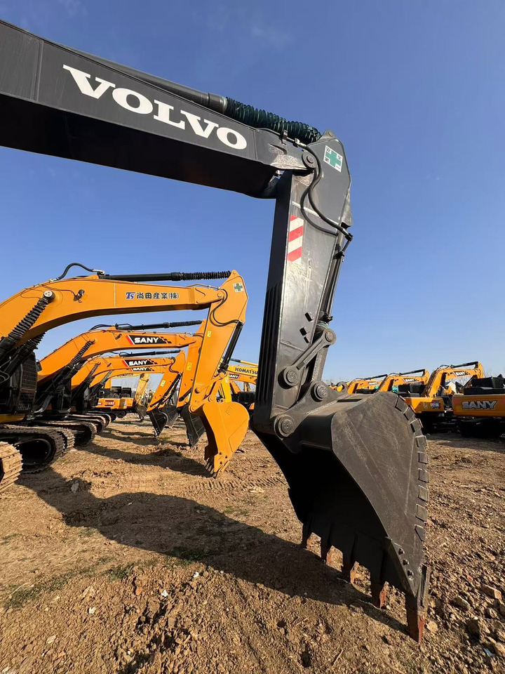 Used High Quality volvo EC300DL 30ton excavator machinery - Pelle sur chenille: photos 3 Used High Quality volvo EC300DL 30ton excavator machinery - Pelle sur chenille: photos 3