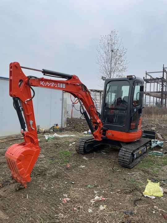 Used KUBOTA U35-5 Model Excavator Second Hand Machine Popular Brand JAPAN KUBOTA Hydraulic Machinery - Mini pelle: photos 4 Used KUBOTA U35-5 Model Excavator Second Hand Machine Popular Brand JAPAN KUBOTA Hydraulic Machinery - Mini pelle: photos 4