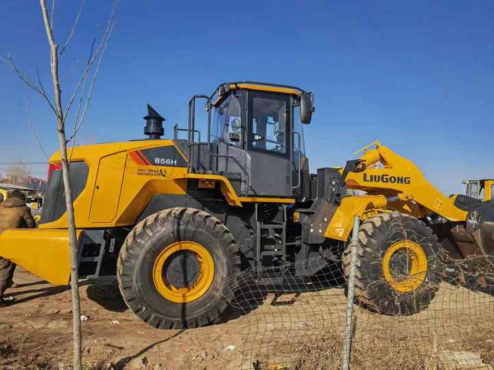 Used LIUGONG 856H wheel in Good Condition for sale 90%new uesd Loader liugong 856h Used Loader For Sale - Chargeuse sur pneus: photos 4 Used LIUGONG 856H wheel in Good Condition for sale 90%new uesd Loader liugong 856h Used Loader For Sale - Chargeuse sur pneus: photos 4