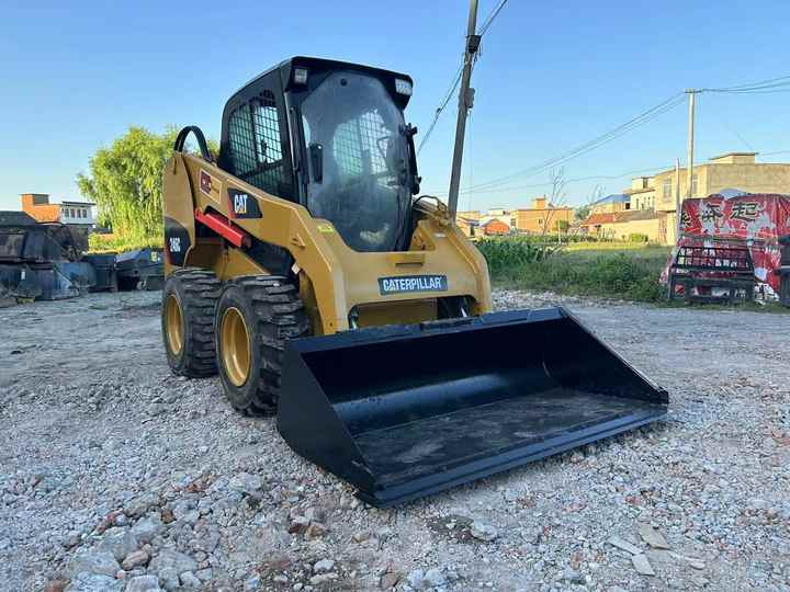 Used Original Caterpillar 246c Skid Steer Loader for Sale - Mini chargeuse: photos 2 Used Original Caterpillar 246c Skid Steer Loader for Sale - Mini chargeuse: photos 2