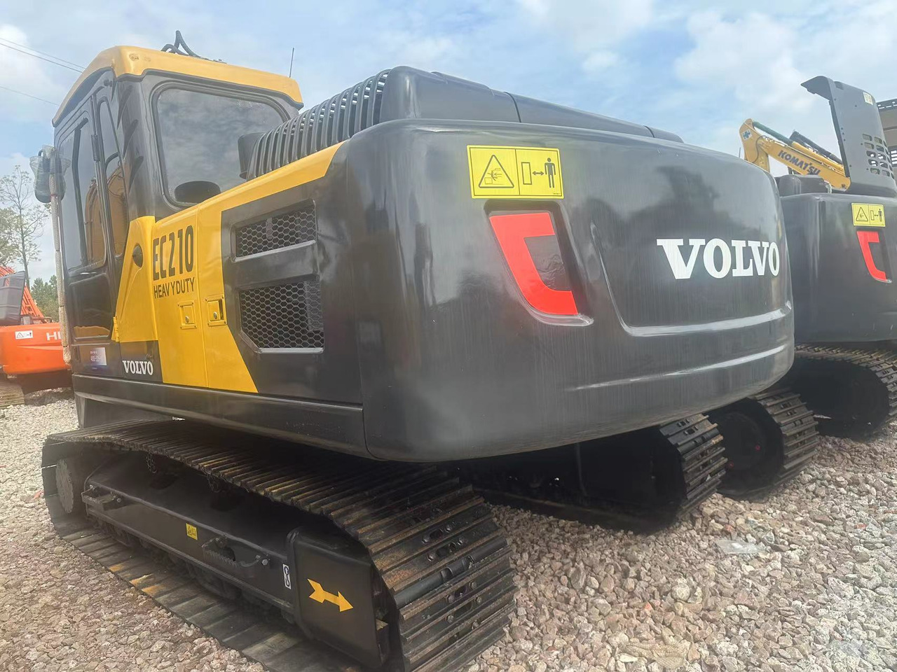 Used VOLVO EC210 Excavator Efficient Heavy Construction Equipment with Original Engine Second Hand Crawler Excavator - Pelle: photos 1 Used VOLVO EC210 Excavator Efficient Heavy Construction Equipment with Original Engine Second Hand Crawler Excavator - Pelle: photos 1