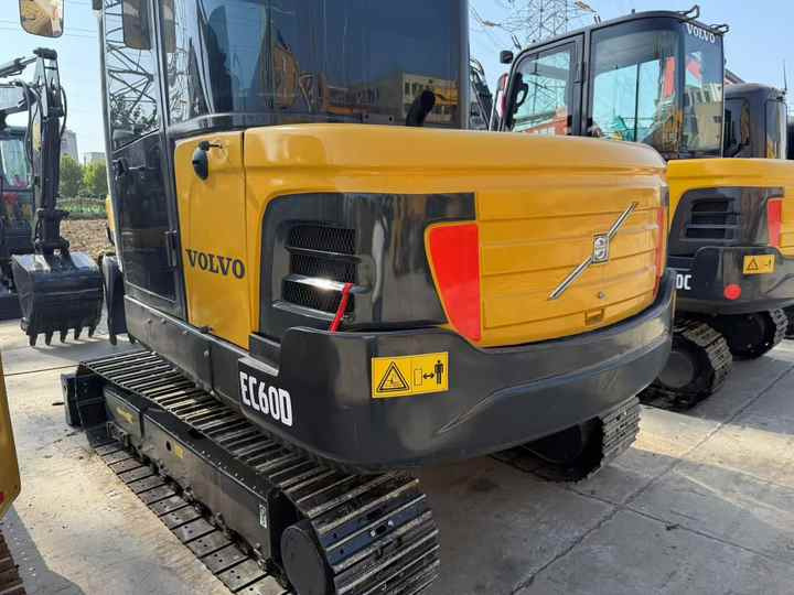 Used volvo Ec60 Mini 6tons Excavator in Stock for Sale - Pelle sur chenille: photos 5 Used volvo Ec60 Mini 6tons Excavator in Stock for Sale - Pelle sur chenille: photos 5