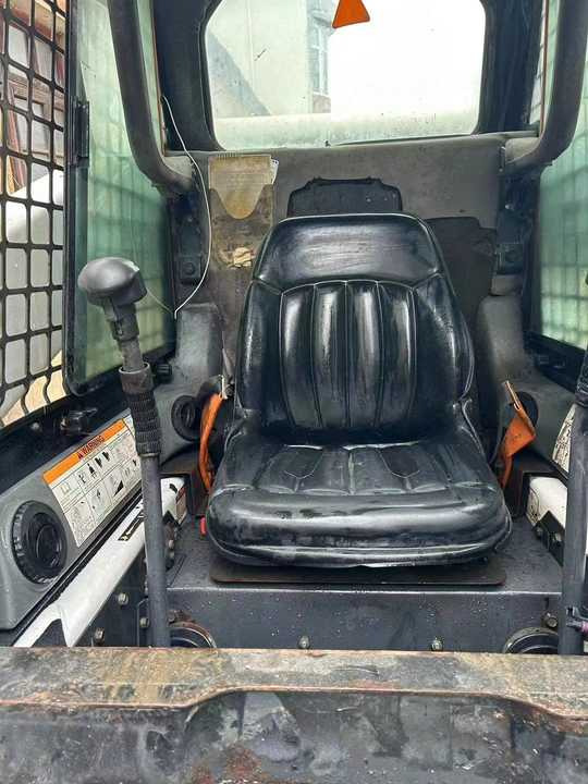 Mini chargeuse Very Good Machine Used Skid Wheel Loader Bobcat S300  for Sale: photos 6