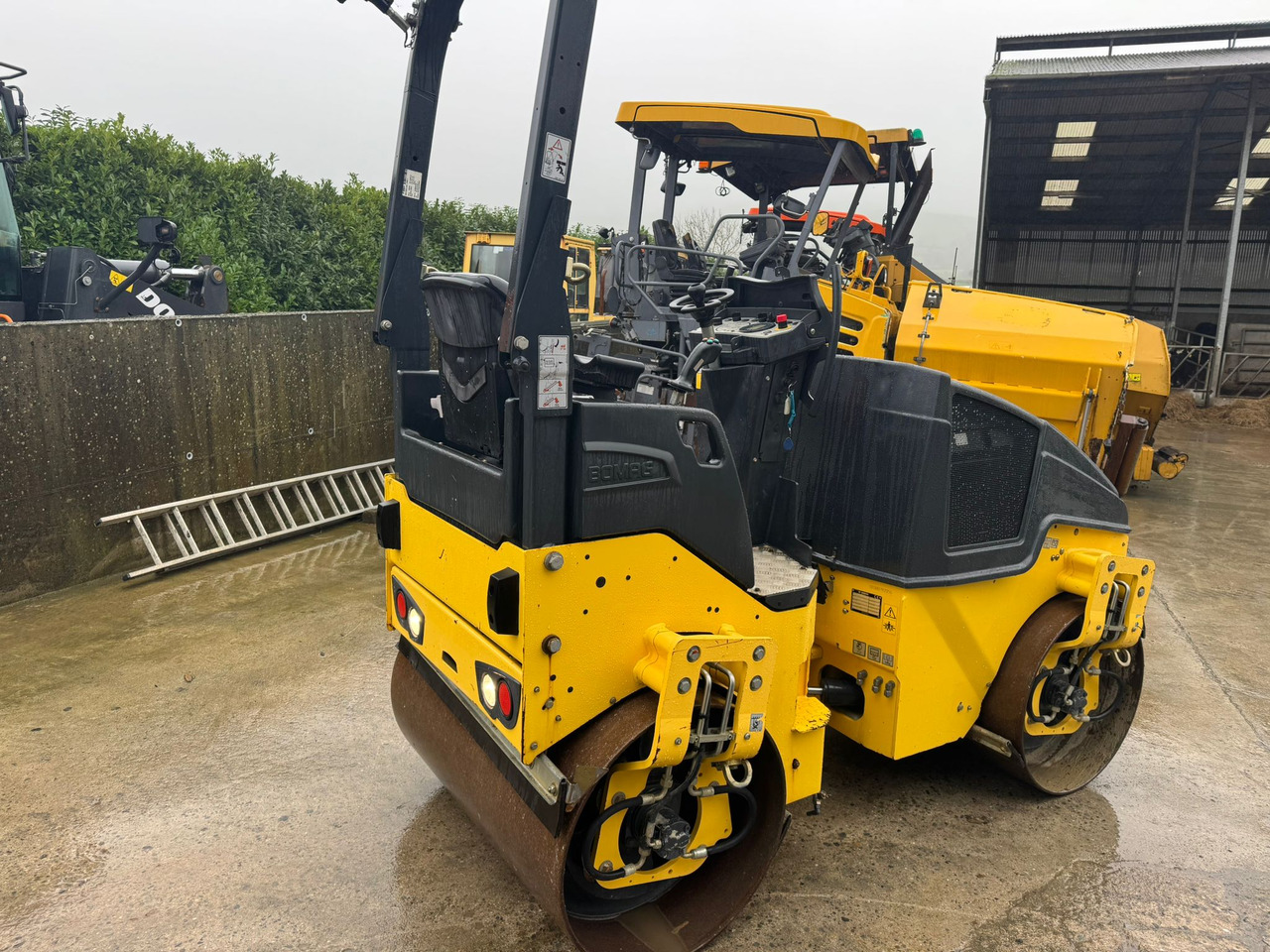 BOMAG BW120AD-5 - Rouleau compresseur: photos 4 BOMAG BW120AD-5 - Rouleau compresseur: photos 4