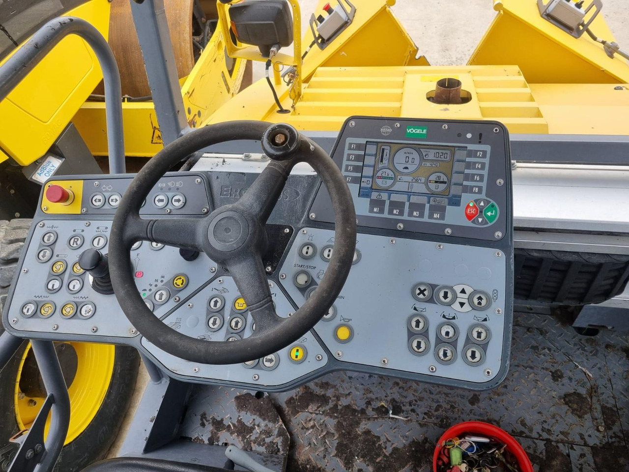 Finisseur Vogele S1303-3i: photos 8 Finisseur Vogele S1303-3i: photos 8