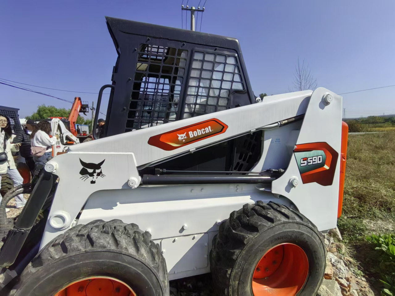 BOBCAT S590 - Mini chargeuse: photos 3 BOBCAT S590 - Mini chargeuse: photos 3
