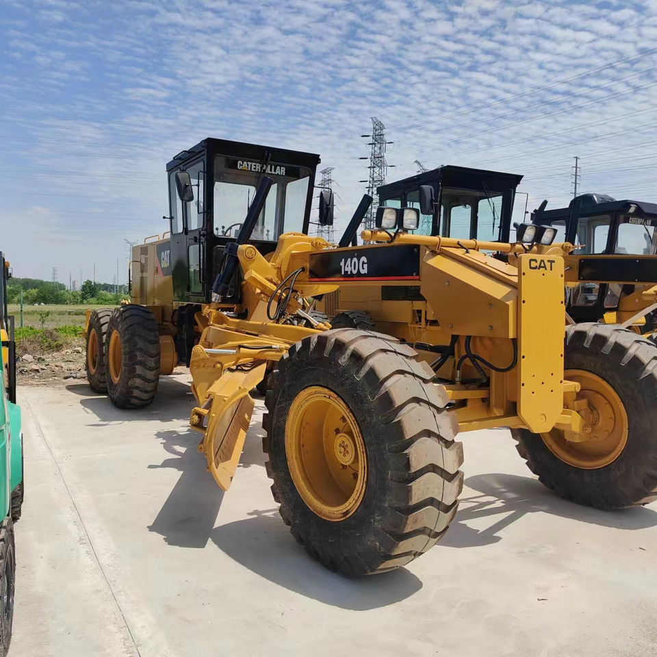 CATERPILLAR 140G - Niveleuse: photos 5 CATERPILLAR 140G - Niveleuse: photos 5