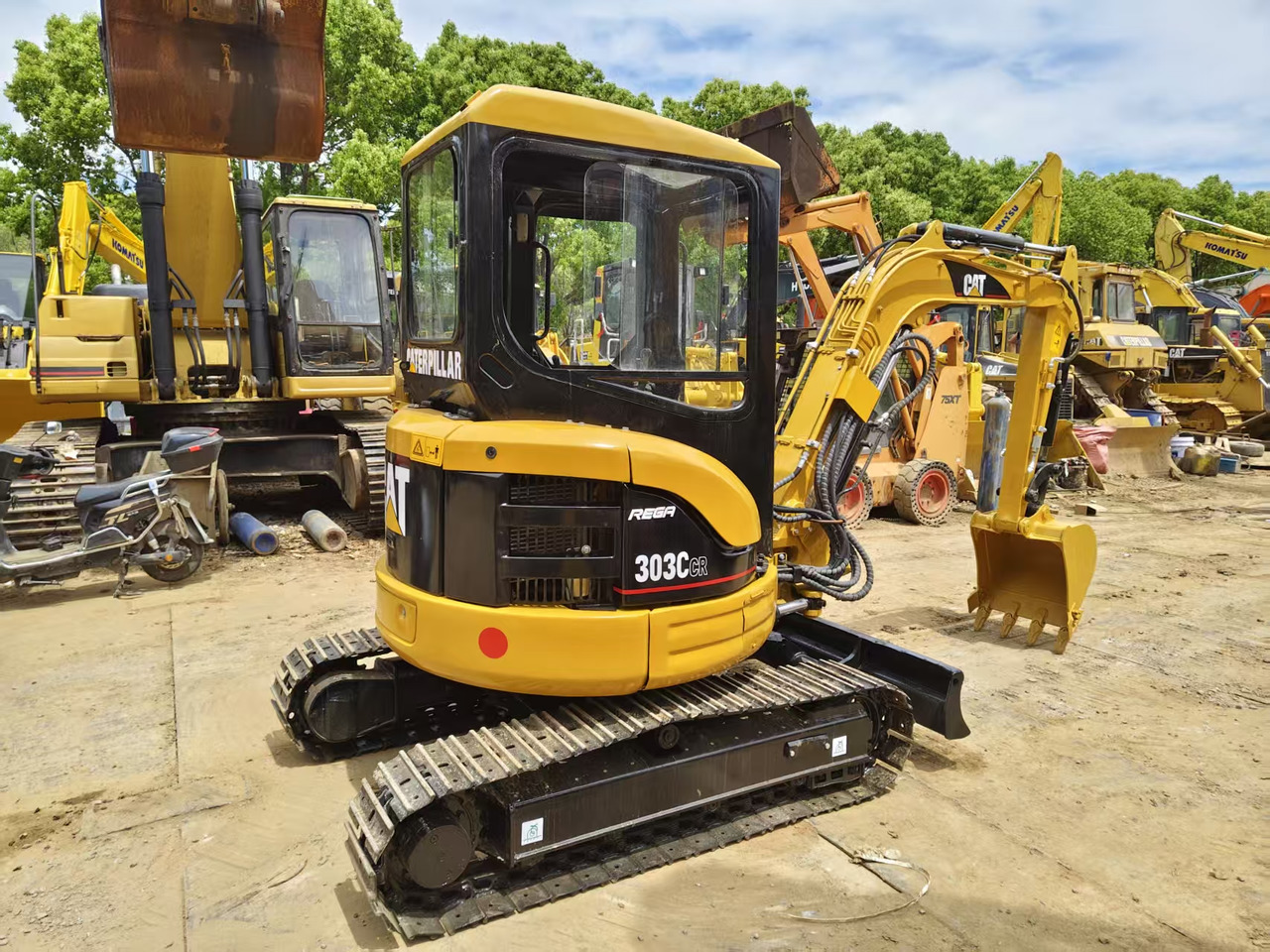 CATERPILLAR 303C - Mini pelle: photos 4 CATERPILLAR 303C - Mini pelle: photos 4