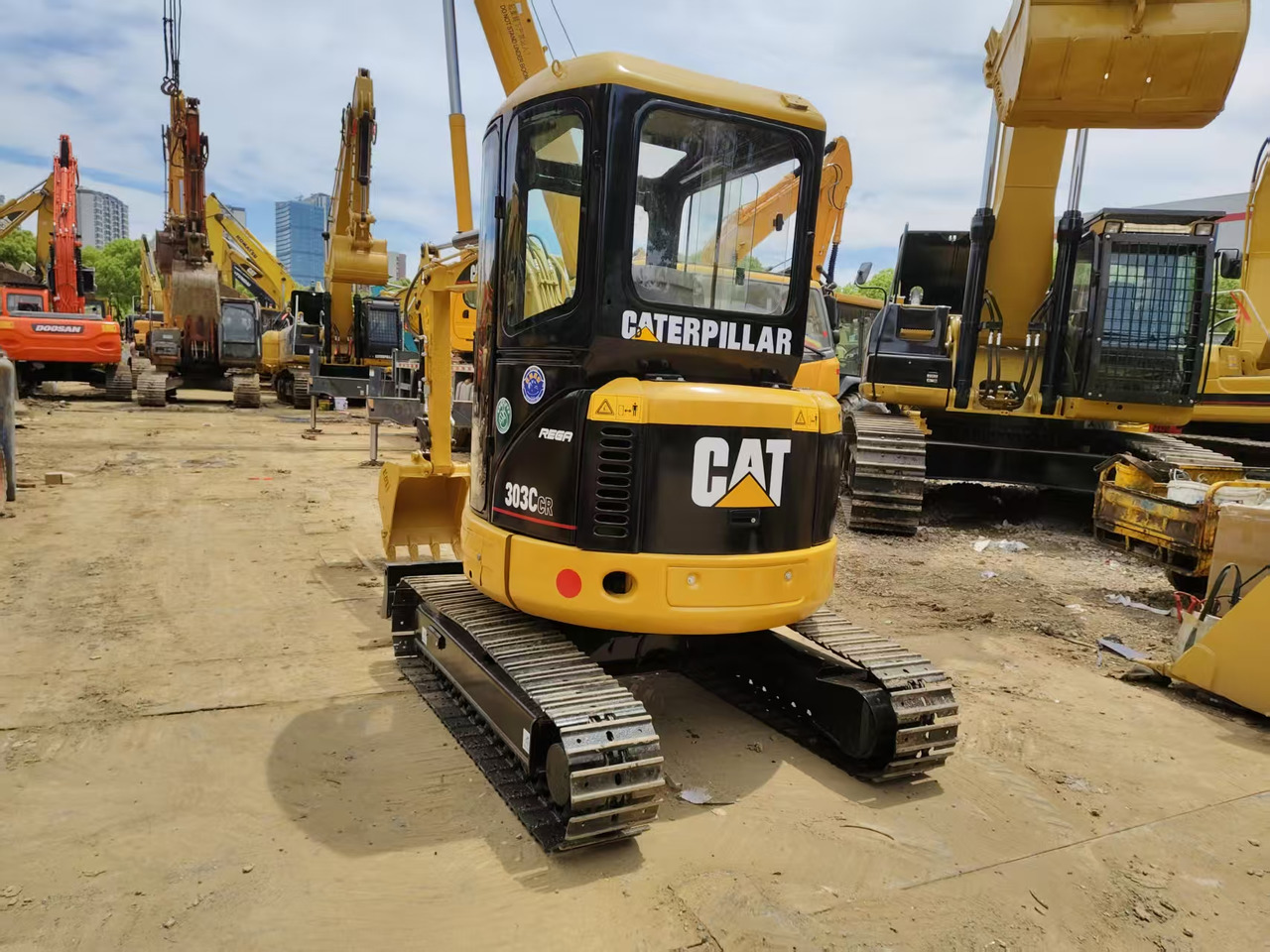 CATERPILLAR 303C - Mini pelle: photos 5 CATERPILLAR 303C - Mini pelle: photos 5