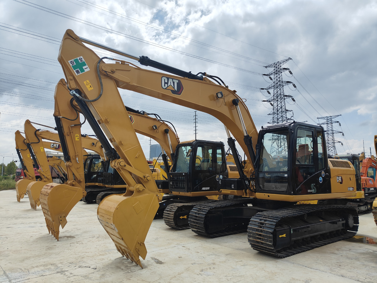 CATERPILLAR 315D2 - Mini pelle: photos 2 CATERPILLAR 315D2 - Mini pelle: photos 2