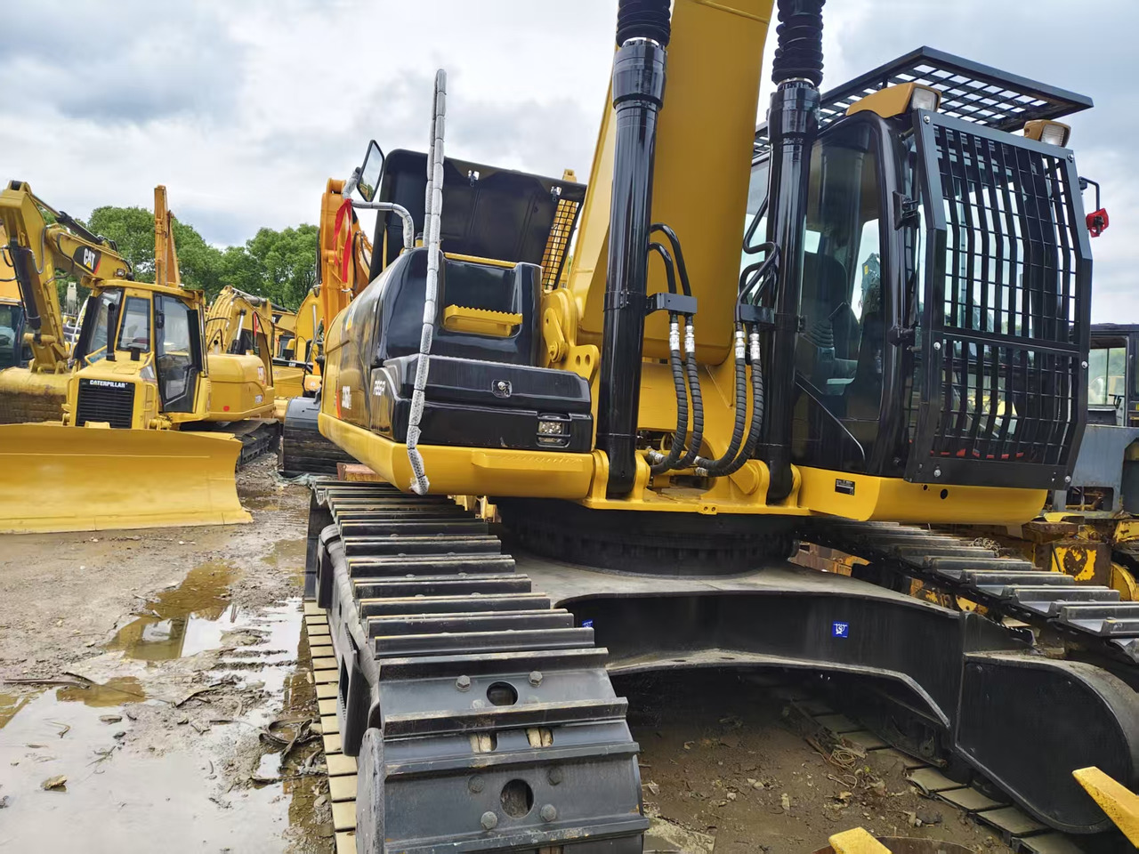 CATERPILLAR 336D2 - Pelle sur chenille: photos 4 CATERPILLAR 336D2 - Pelle sur chenille: photos 4