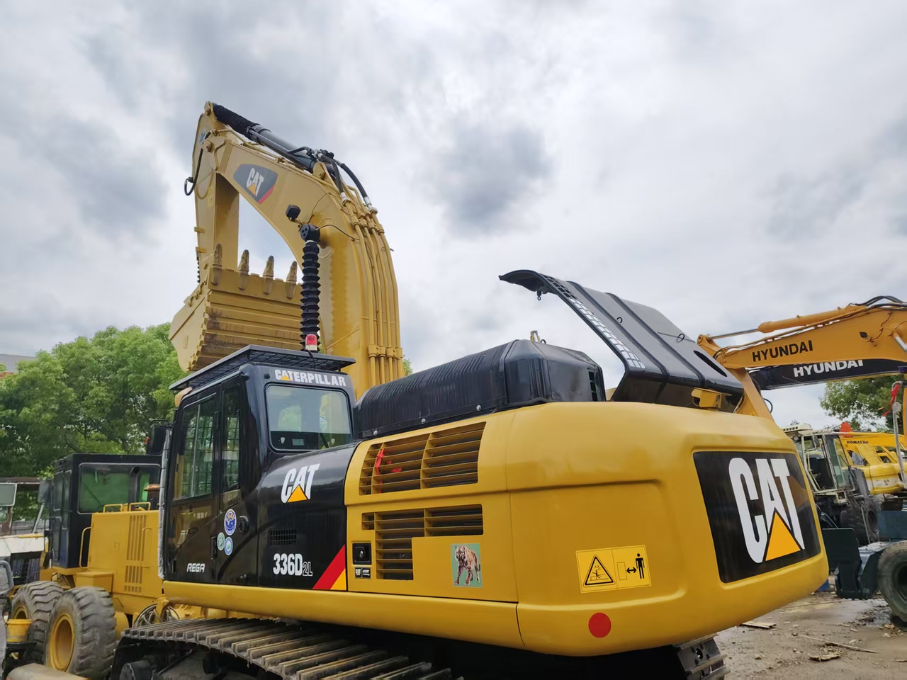 CATERPILLAR 336D2 - Pelle sur chenille: photos 1 CATERPILLAR 336D2 - Pelle sur chenille: photos 1
