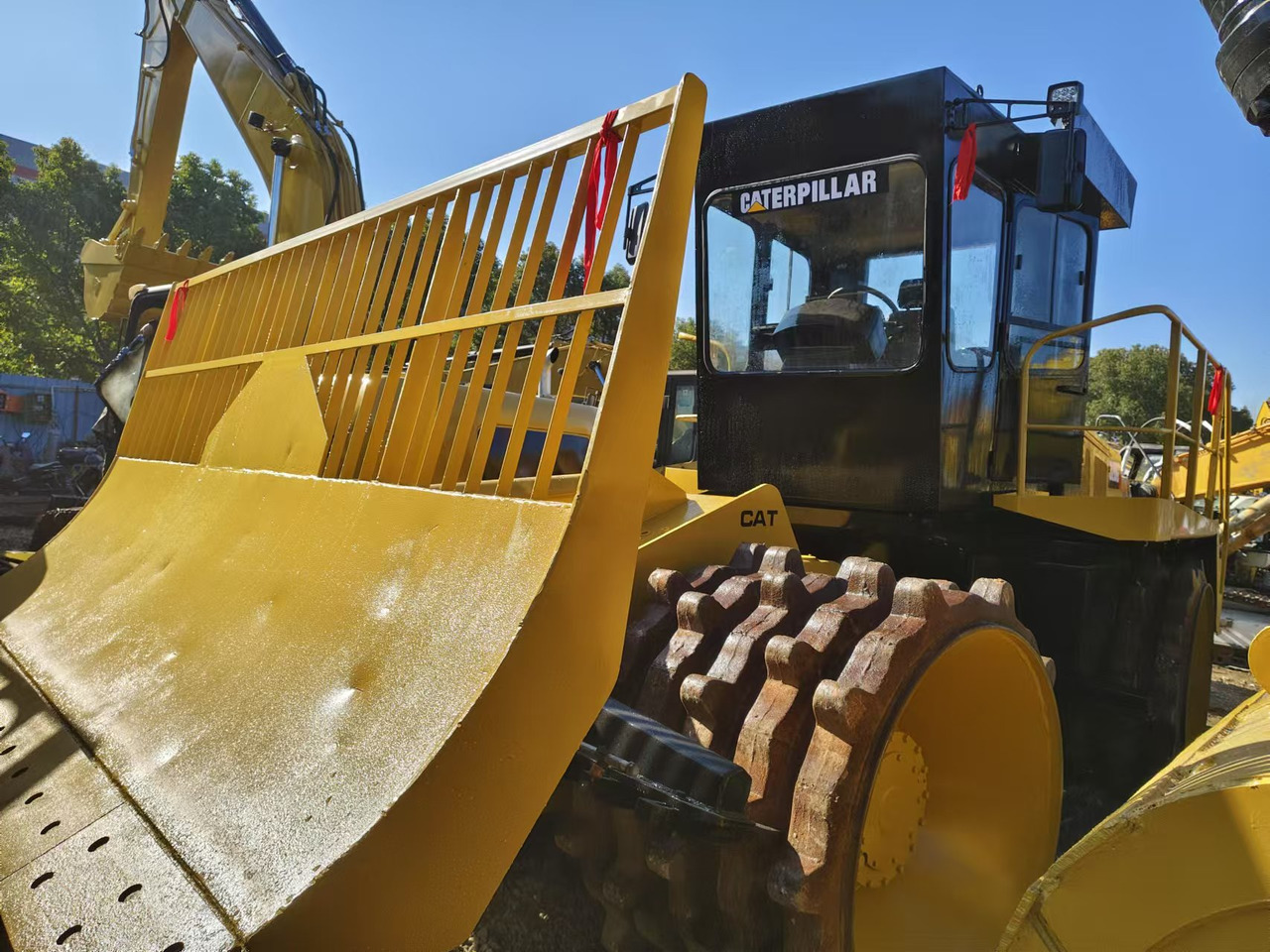 CATERPILLAR 826G - Rouleau compresseur: photos 2 CATERPILLAR 826G - Rouleau compresseur: photos 2