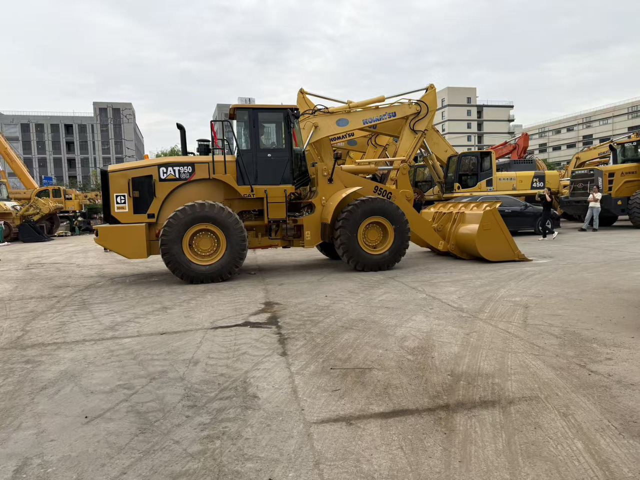 CATERPILLAR 950GC - Chargeuse sur pneus: photos 3 CATERPILLAR 950GC - Chargeuse sur pneus: photos 3