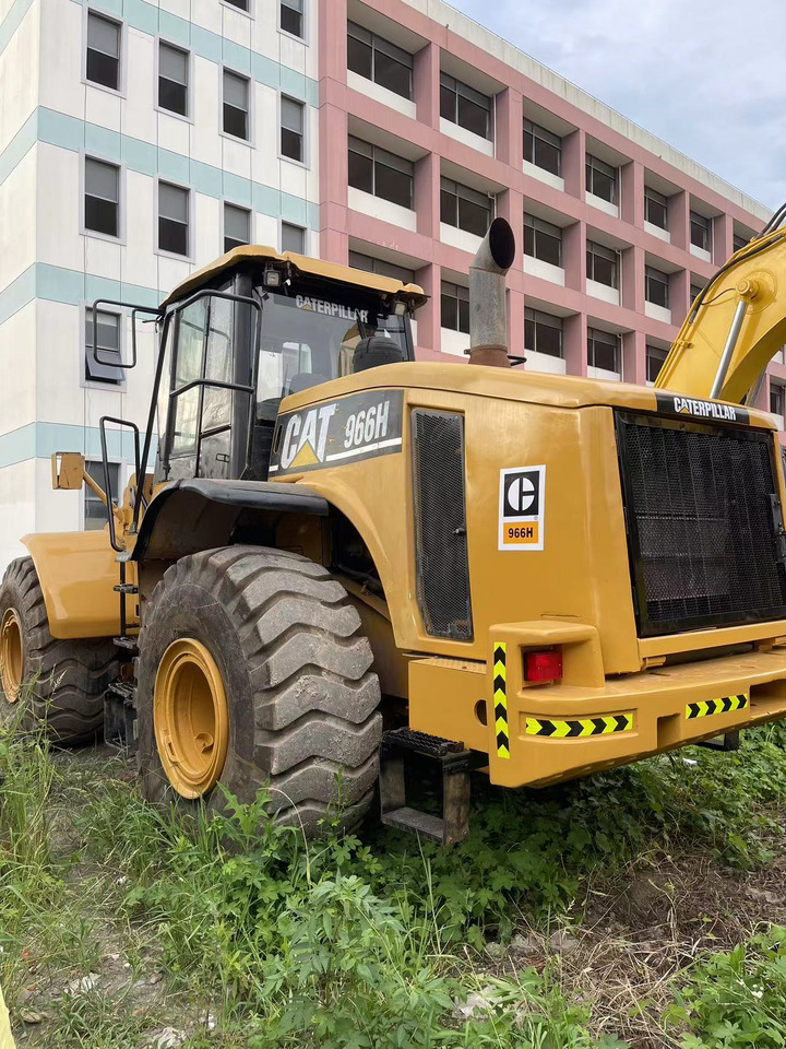 CATERPILLAR 966H - Chargeuse sur pneus: photos 4 CATERPILLAR 966H - Chargeuse sur pneus: photos 4