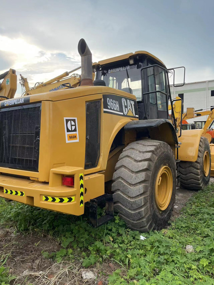 CATERPILLAR 966H - Chargeuse sur pneus: photos 5 CATERPILLAR 966H - Chargeuse sur pneus: photos 5