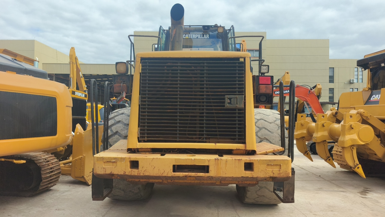 CATERPILLAR 980G - Chargeuse sur pneus: photos 3 CATERPILLAR 980G - Chargeuse sur pneus: photos 3