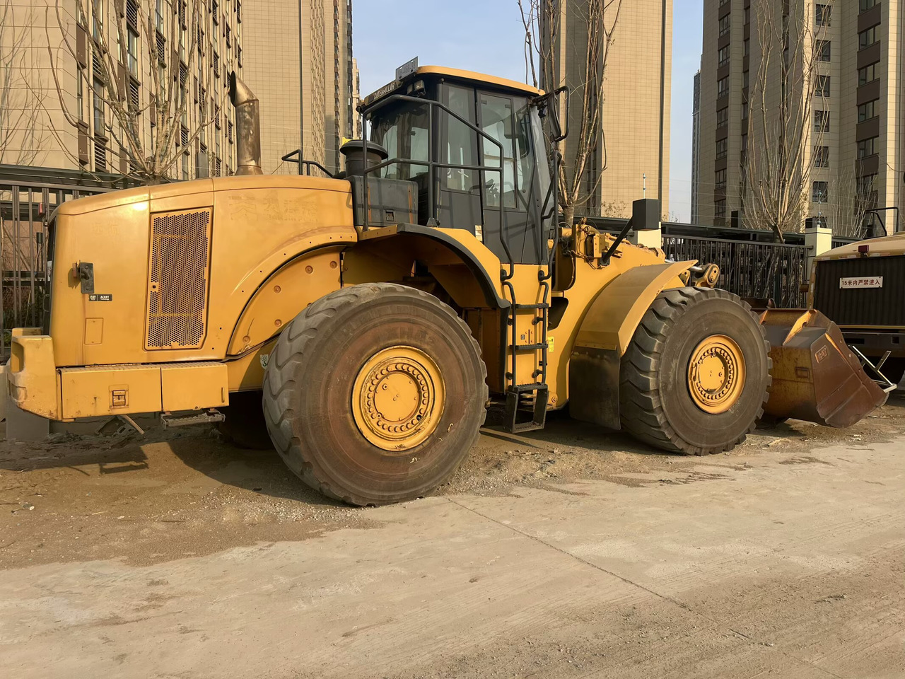 CATERPILLAR 980H - Chargeuse sur pneus: photos 2 CATERPILLAR 980H - Chargeuse sur pneus: photos 2