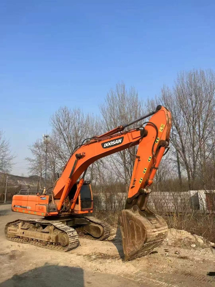 DOOSAN DX520LC-9C - Pelle sur chenille: photos 3 DOOSAN DX520LC-9C - Pelle sur chenille: photos 3