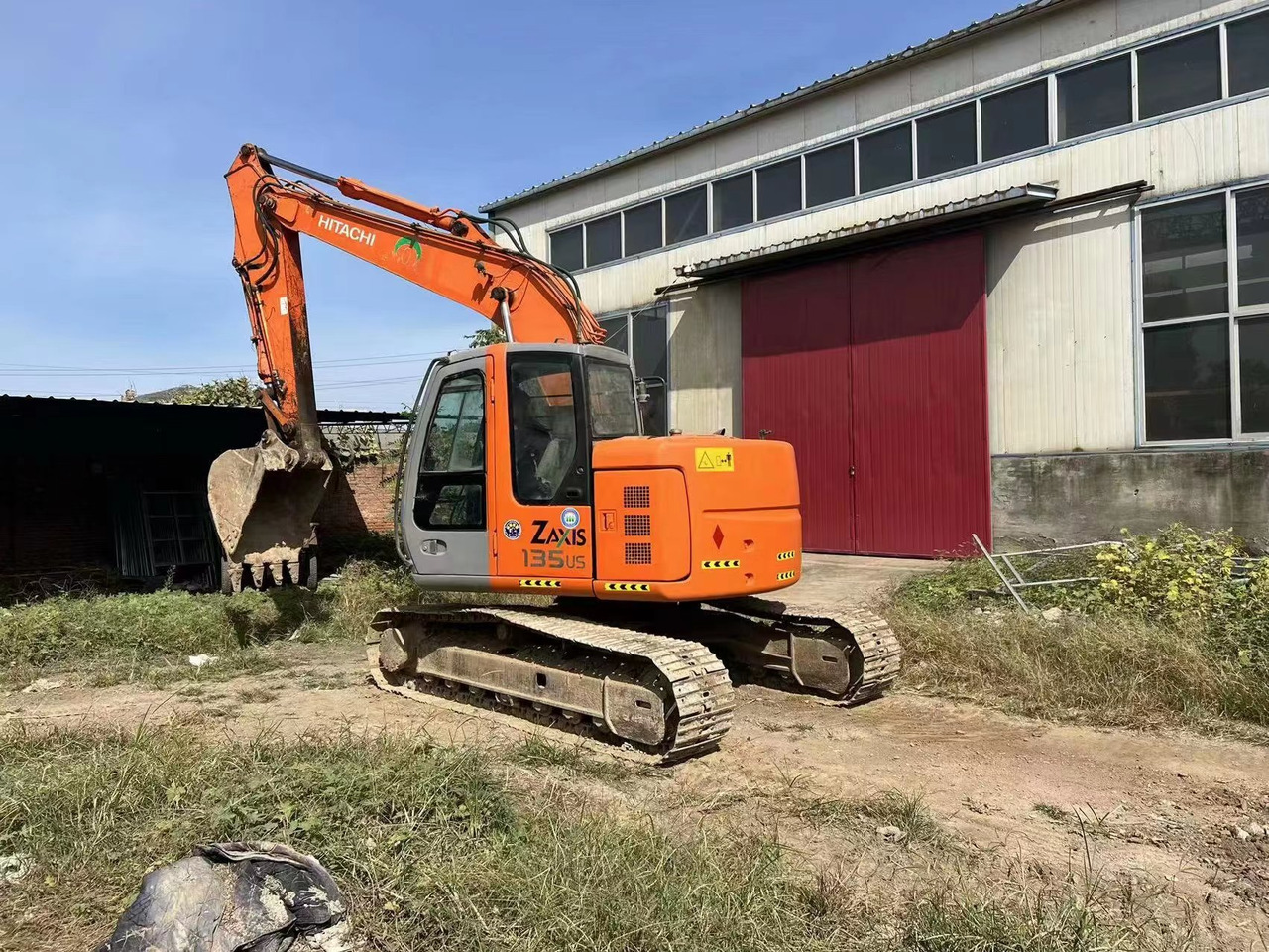 HITACHI ZX135 - Pelle sur chenille: photos 4 HITACHI ZX135 - Pelle sur chenille: photos 4