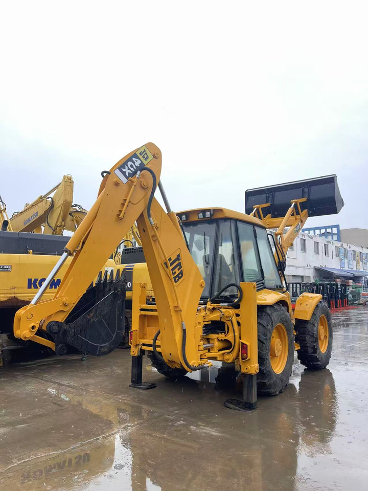 Tractopelle JCB 4CX: photos 6