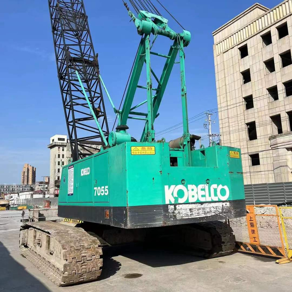 KOBELCO 7055 - Grue sur chenilles: photos 1 KOBELCO 7055 - Grue sur chenilles: photos 1