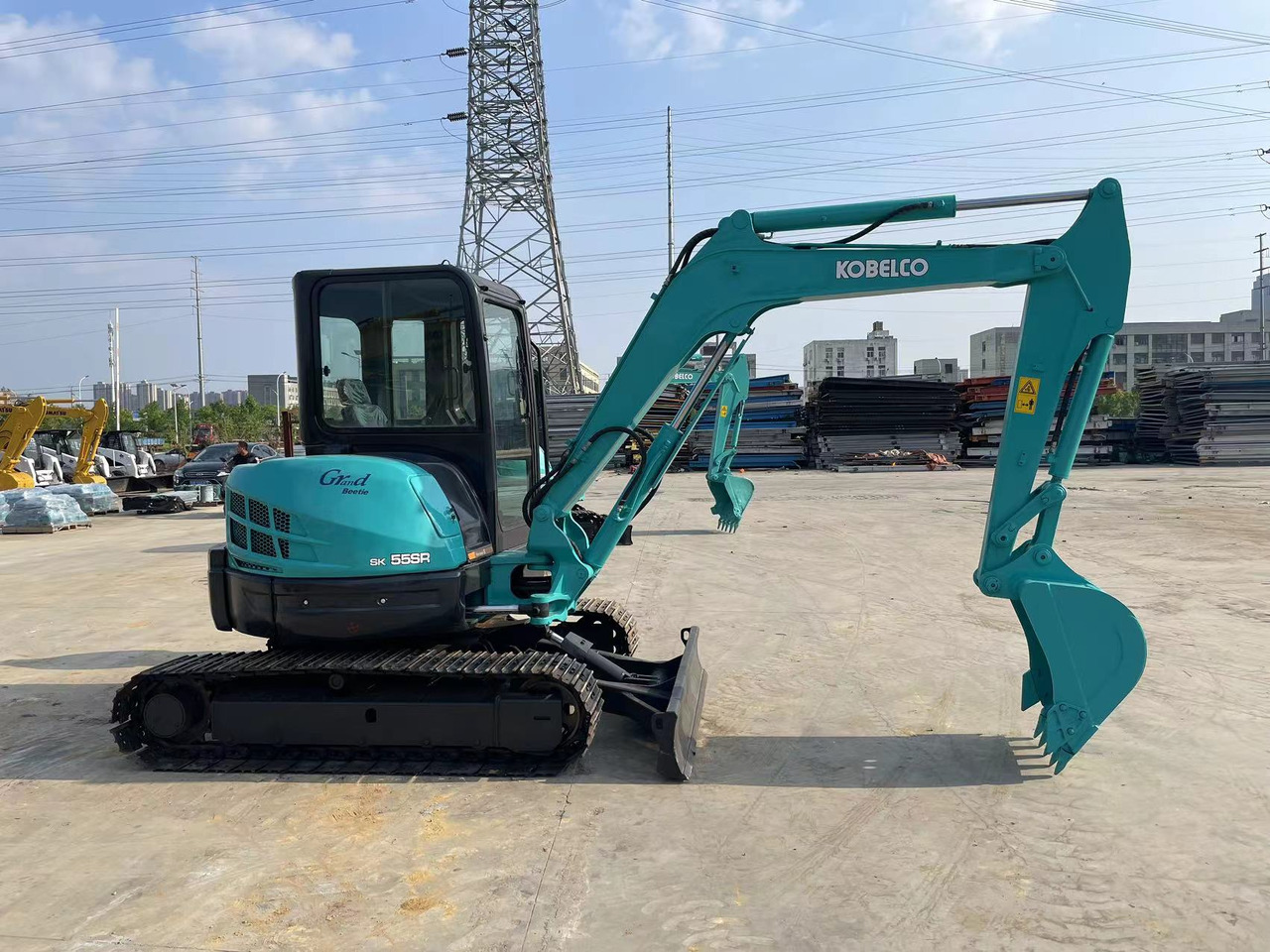 KOBELCO SK55SR - Mini pelle: photos 2 KOBELCO SK55SR - Mini pelle: photos 2