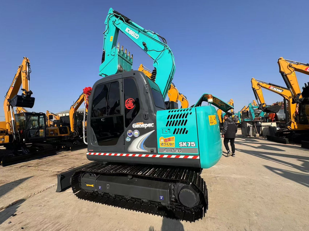 KOBELCO SK75 - Mini pelle: photos 2 KOBELCO SK75 - Mini pelle: photos 2