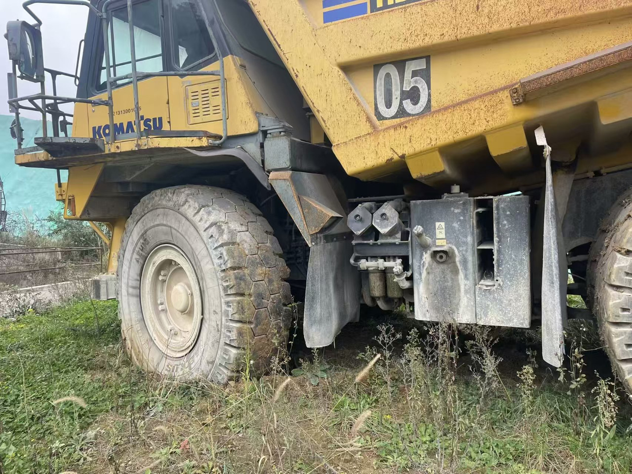 KOMATSU HD605 - Camion benne: photos 3 KOMATSU HD605 - Camion benne: photos 3