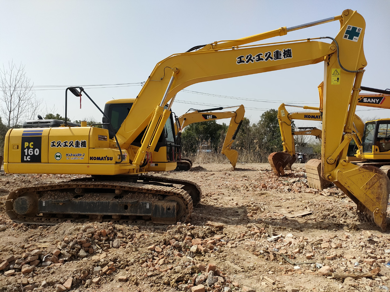 KOMATSU PC160-7 - Pelle sur chenille: photos 3 KOMATSU PC160-7 - Pelle sur chenille: photos 3