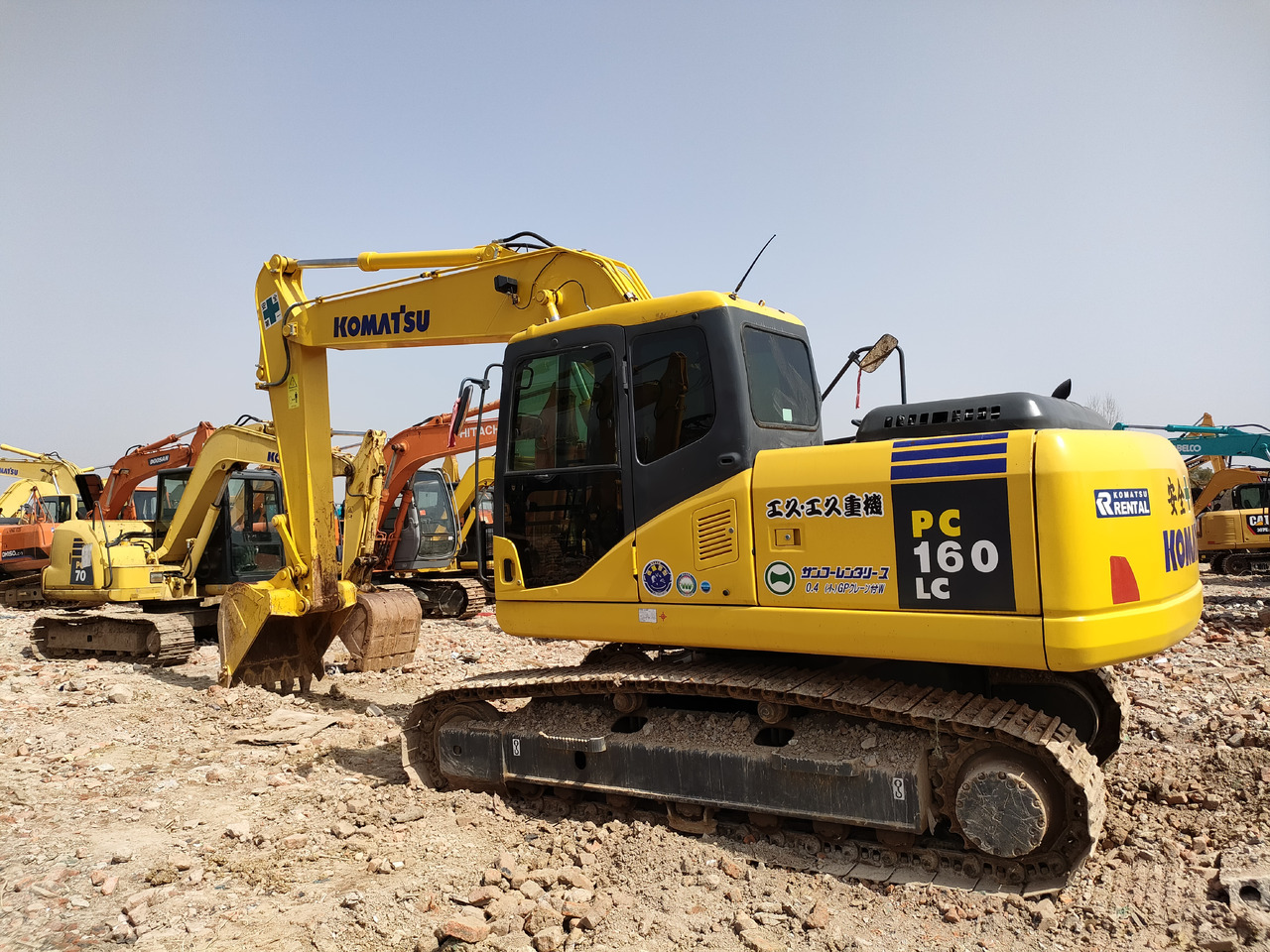 KOMATSU PC160-7 - Pelle sur chenille: photos 1 KOMATSU PC160-7 - Pelle sur chenille: photos 1