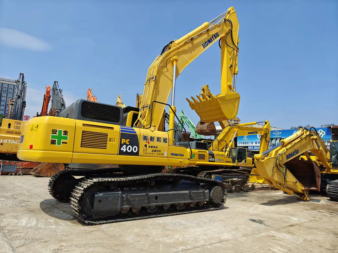 KOMATSU PC400-8 - Pelle sur chenille: photos 2 KOMATSU PC400-8 - Pelle sur chenille: photos 2