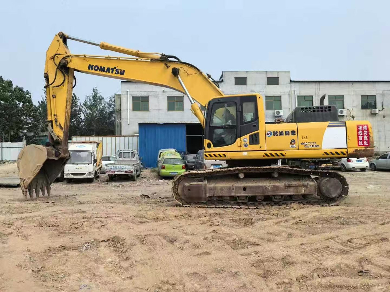 KOMATSU PC400-8 - Pelle sur chenille: photos 1 KOMATSU PC400-8 - Pelle sur chenille: photos 1