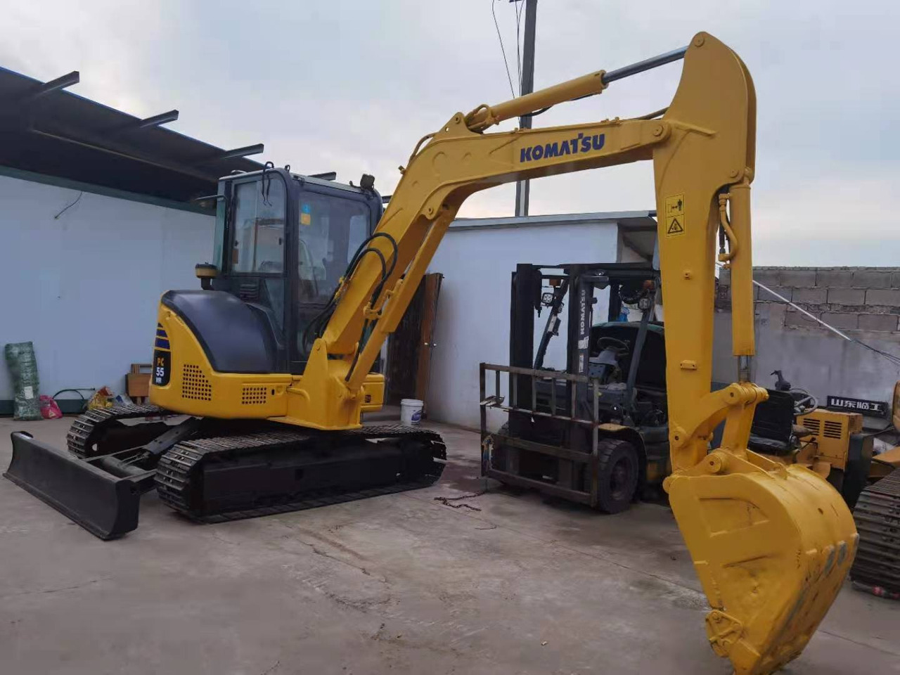 KOMATSU PC55 - Pelle sur chenille: photos 3 KOMATSU PC55 - Pelle sur chenille: photos 3