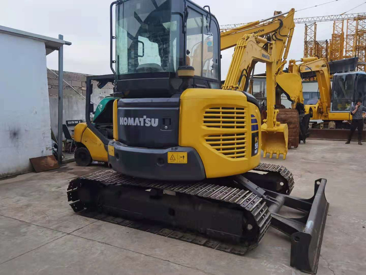 KOMATSU PC55 - Pelle sur chenille: photos 1 KOMATSU PC55 - Pelle sur chenille: photos 1