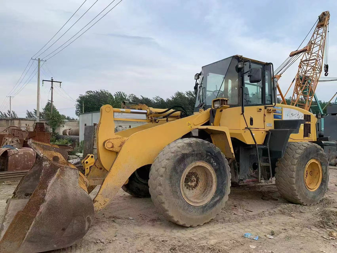 KOMATSU WA320-5 - Chargeuse sur pneus: photos 4 KOMATSU WA320-5 - Chargeuse sur pneus: photos 4