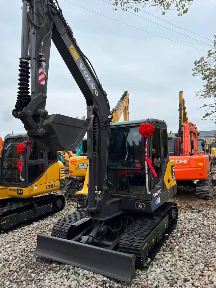 VOLVO EC60D - Pelle sur chenille: photos 4 VOLVO EC60D - Pelle sur chenille: photos 4