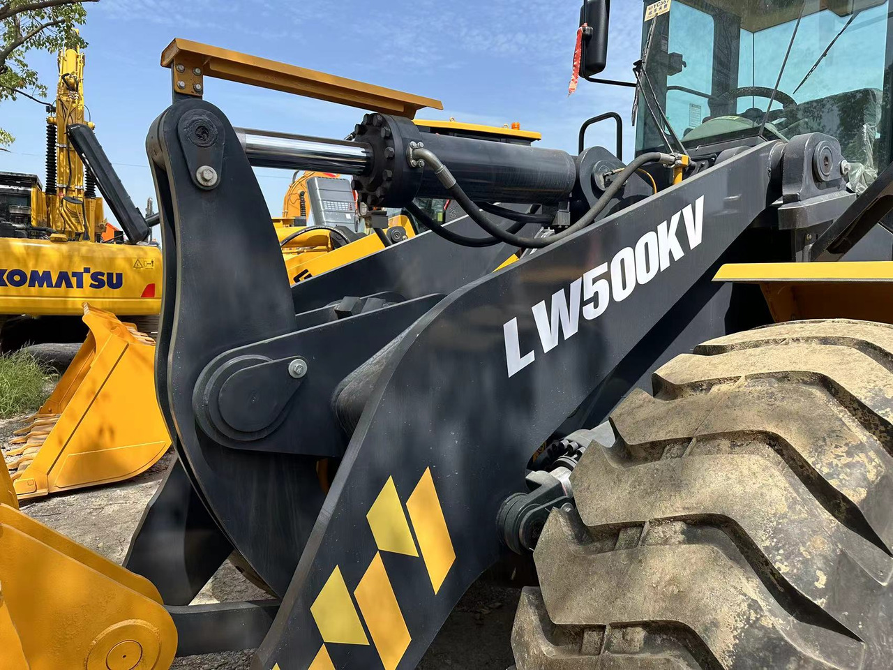 XCMG LW500KV - Chargeuse sur pneus: photos 2 XCMG LW500KV - Chargeuse sur pneus: photos 2