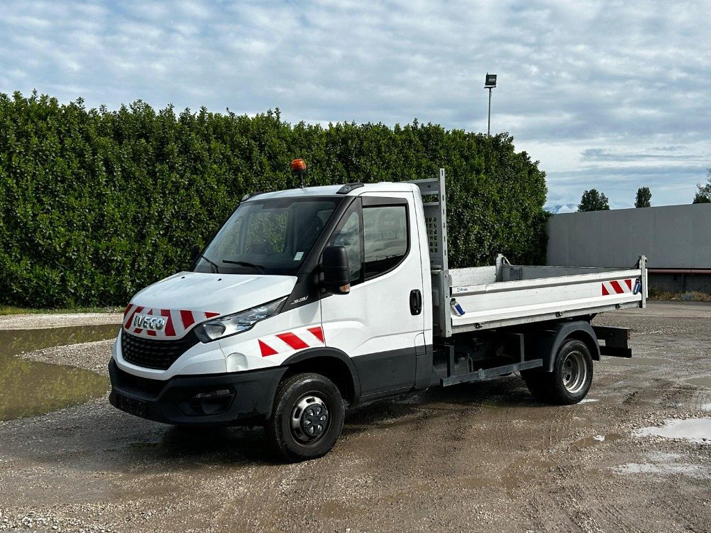 IVECO DAILY 35.140 RIBALTABILE - Camion benne: photos 1 IVECO DAILY 35.140 RIBALTABILE - Camion benne: photos 1