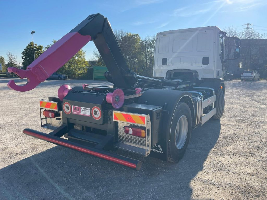 IVECO EUROCARGO 180E25 CON SCARRABILE NUOVO en crédit-bail IVECO EUROCARGO 180E25 CON SCARRABILE NUOVO: photos 6