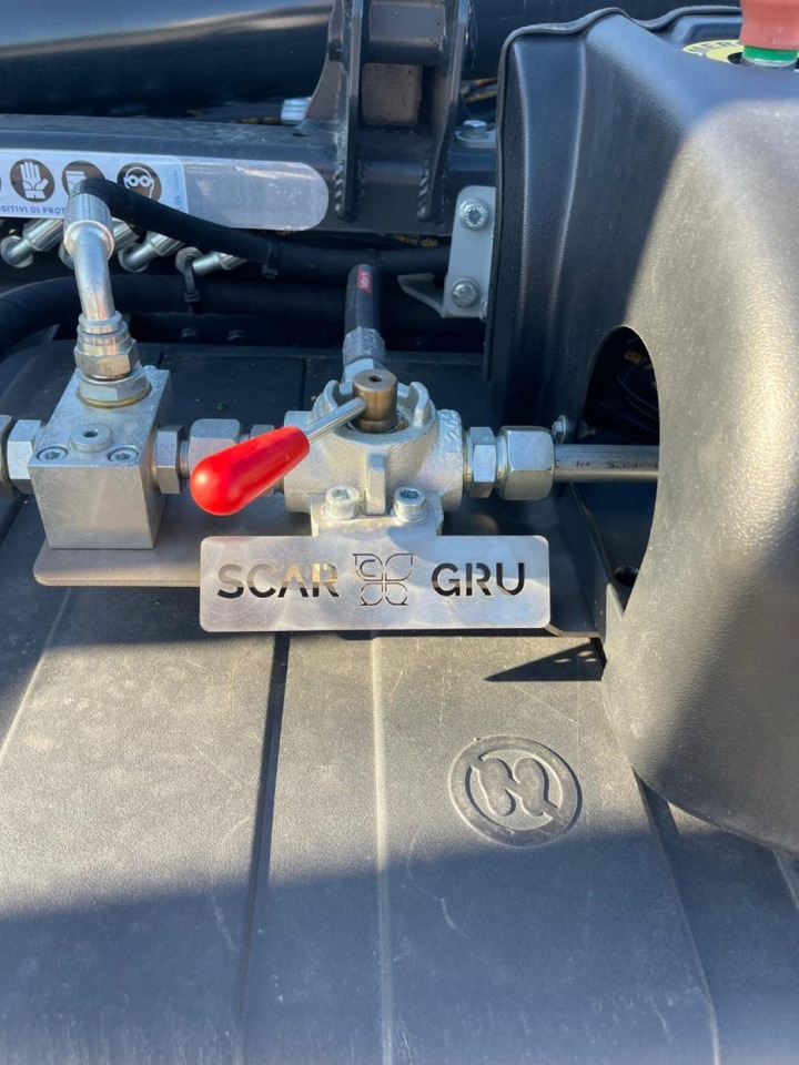 IVECO EUROCARGO 180E25 CON SCARRABILE NUOVO en crédit-bail IVECO EUROCARGO 180E25 CON SCARRABILE NUOVO: photos 10