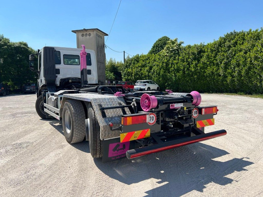 IVECO STRALIS 460 SCARRABILE - Camion ampliroll: photos 3 IVECO STRALIS 460 SCARRABILE - Camion ampliroll: photos 3