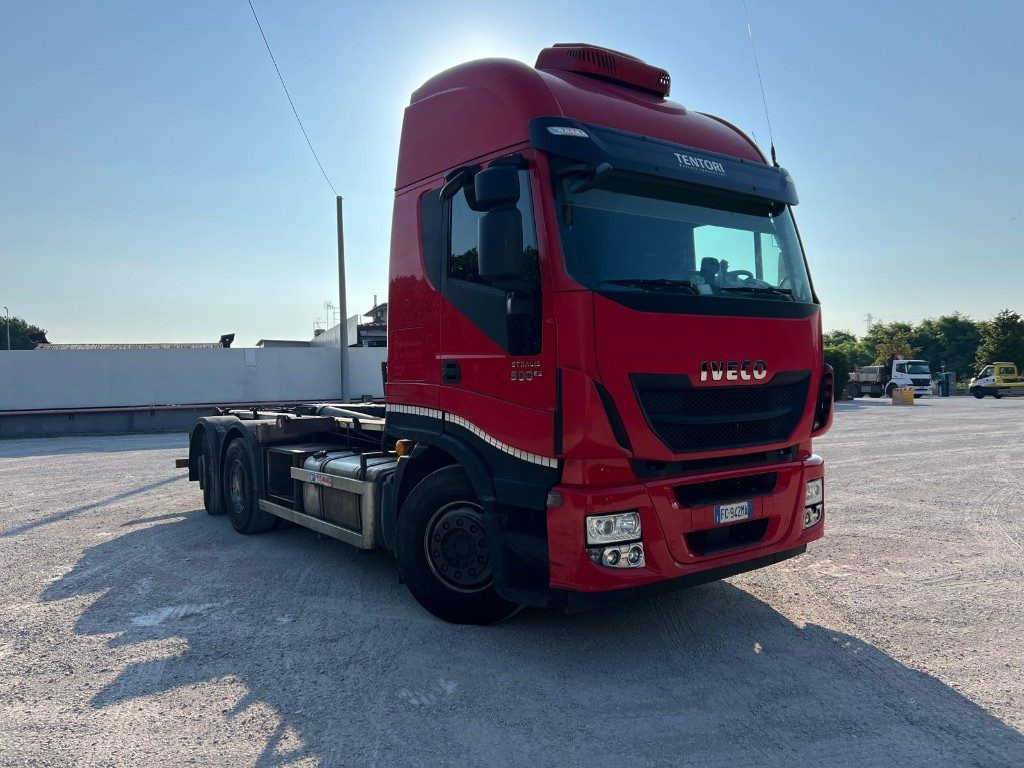 IVECO STRALIS 500 SCARRABILE - Camion ampliroll: photos 2 IVECO STRALIS 500 SCARRABILE - Camion ampliroll: photos 2