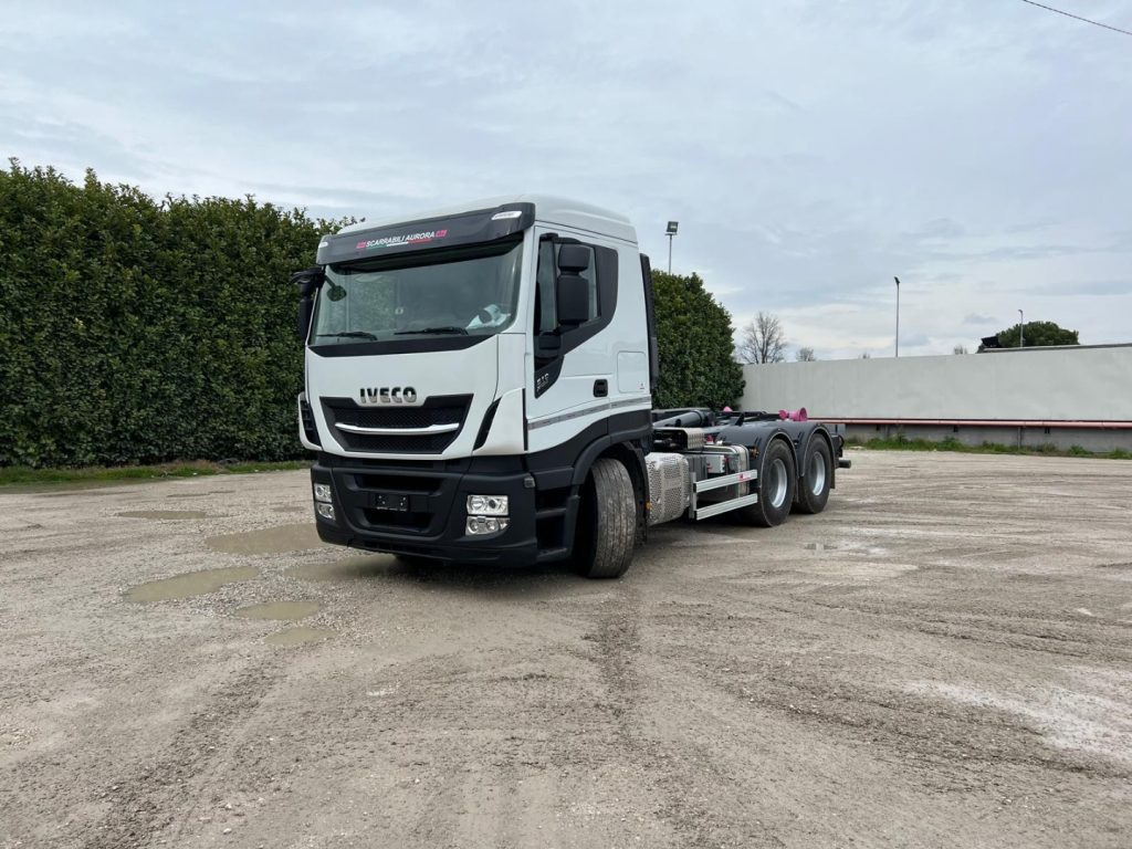 IVECO STRALIS X-WAY 510 TRAKKER SCARRABILE - Camion ampliroll: photos 1 IVECO STRALIS X-WAY 510 TRAKKER SCARRABILE - Camion ampliroll: photos 1