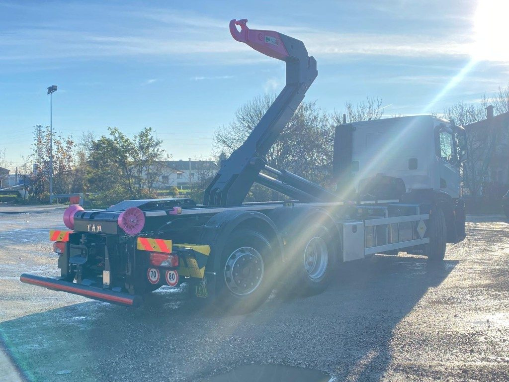 IVECO X-WAY AD280X48 NUOVO SCARRABILE PASSO 4500 - Camion ampliroll: photos 5 IVECO X-WAY AD280X48 NUOVO SCARRABILE PASSO 4500 - Camion ampliroll: photos 5