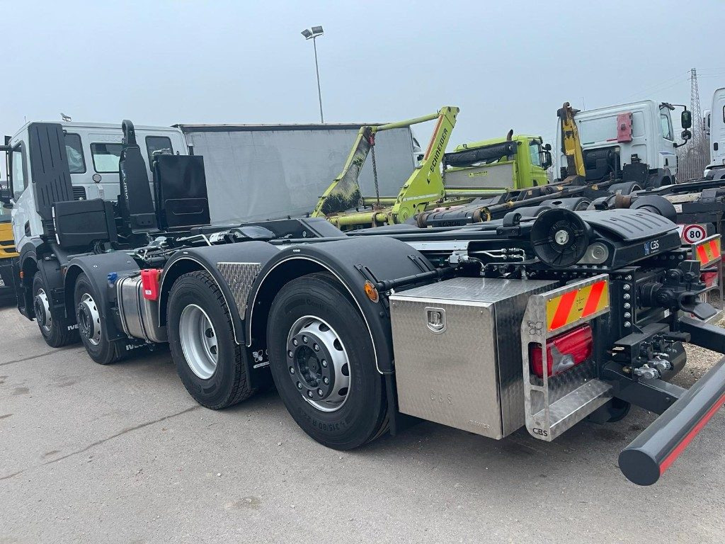 IVECO X-WAY AD350X480YPS SCARRABILE NUOVO - Camion ampliroll: photos 4 IVECO X-WAY AD350X480YPS SCARRABILE NUOVO - Camion ampliroll: photos 4